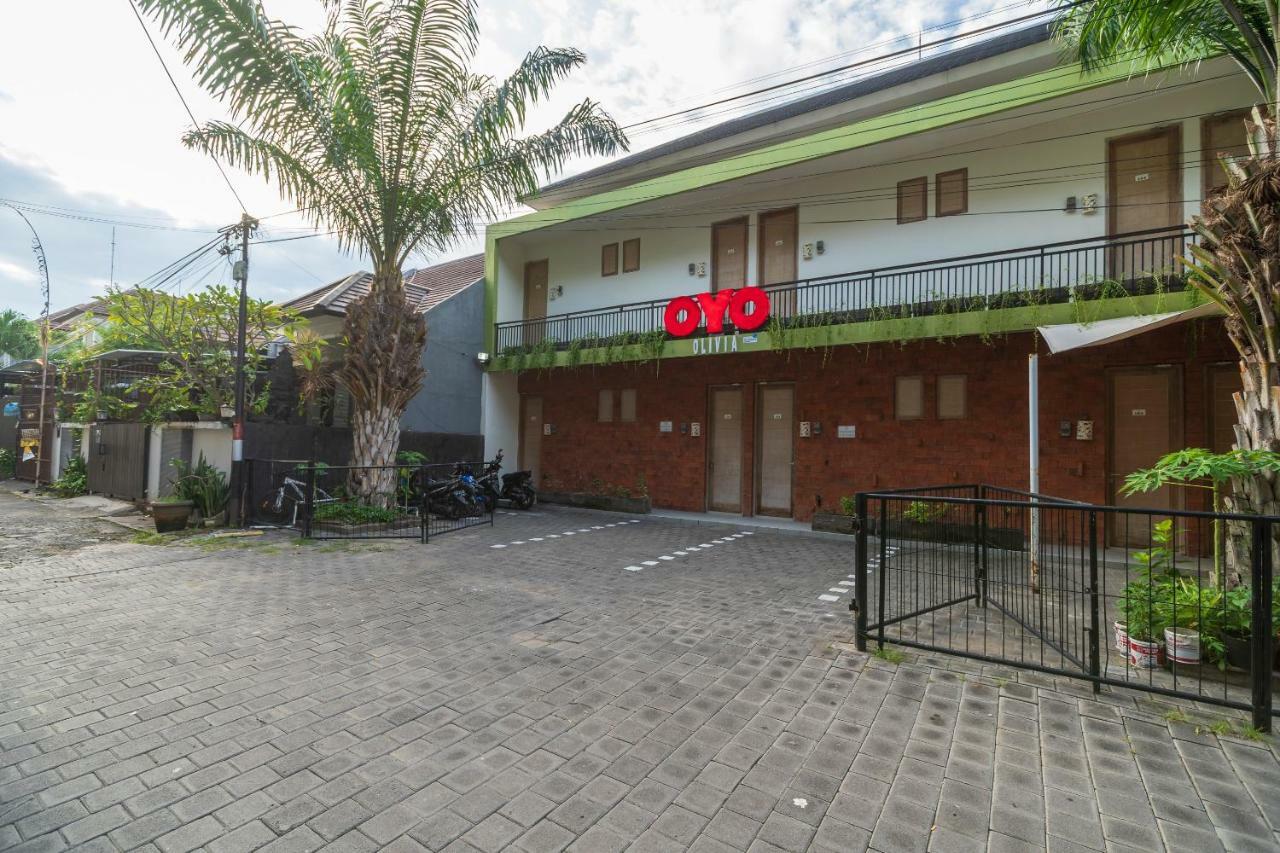 Oyo 697 Olivia Inn Denpasar Legian  Exterior photo